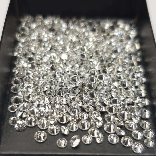 **PARCEL OF 4 x VS 0.01CT DIAMONDS** NEVER TO BE REPEATED AT THIS PRICE!!!