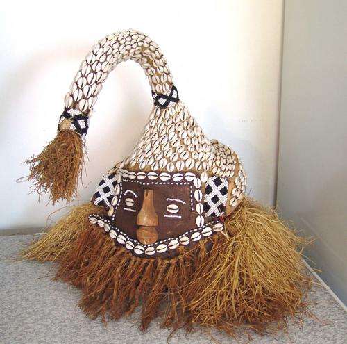 *** STUNNING LARGE TRIBAL AFRICAN MASK - COLLECTORS PIECE ***