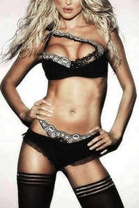 BLACK AND WHITE BRA SET