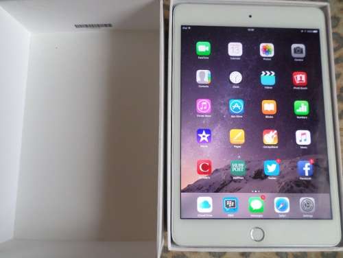 Apple iPad mini 4 MK6K2HC/A *Boxed* *Tempered Glass* (Free Android Smart watch)