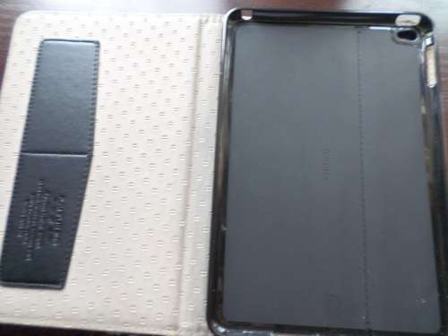 Apple iPad mini 4 MK6K2HC/A *Boxed* *Tempered Glass* (Free Android Smart watch)