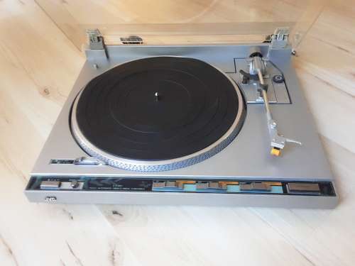 Turntable - JVC L-F210 Direct Drive