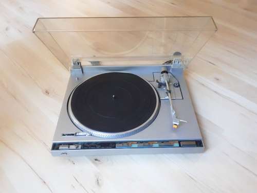 Turntable - JVC L-F210 Direct Drive