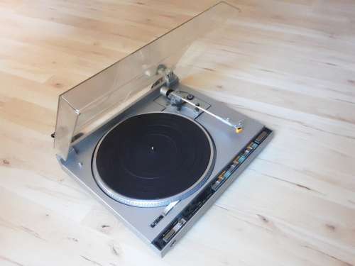 Turntable - JVC L-F210 Direct Drive