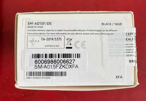 MINT Samsung Galaxy A01 Dual Sim smartphone 16gb black with screen protector and cover