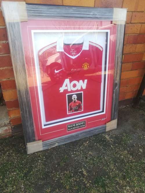 Wayne Rooney signed jersey