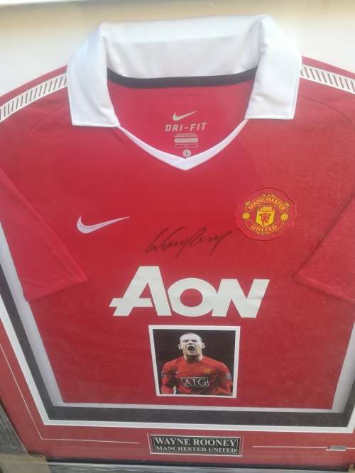 Wayne Rooney signed jersey