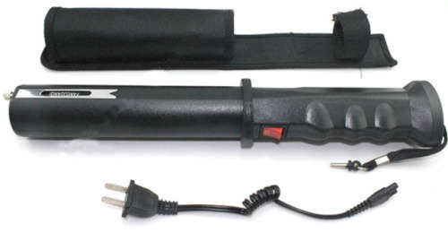 Self-Defense Stun Gun With Rechargeable Battery And Flashlight Function