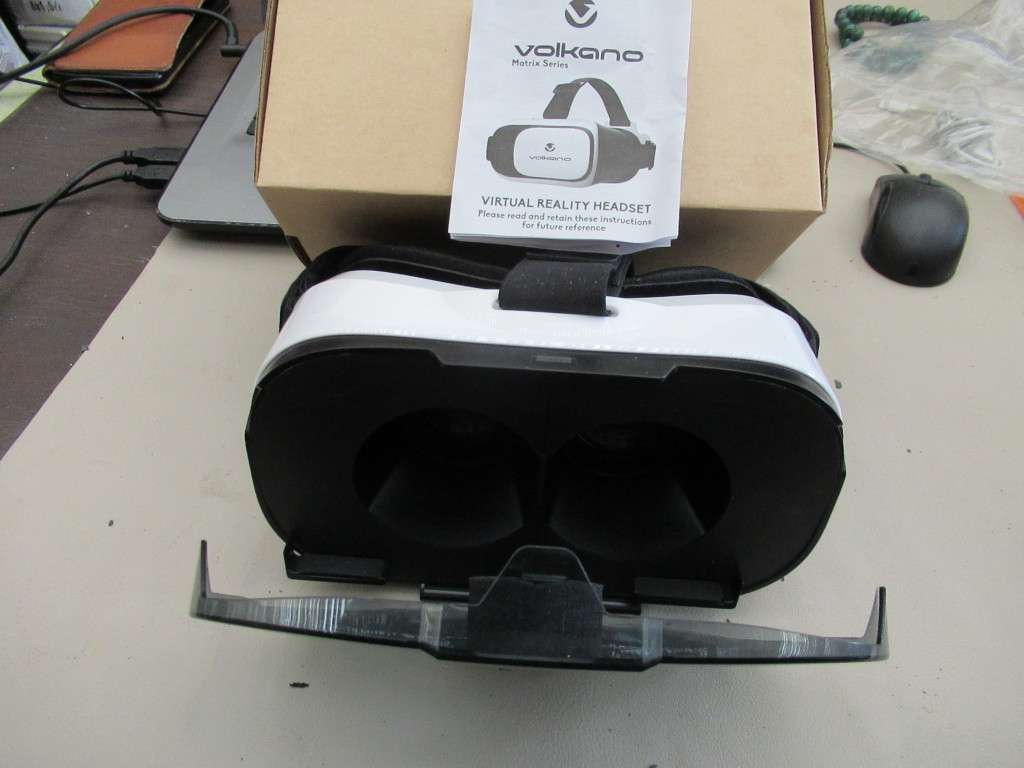 Volkano VR Headset in original box