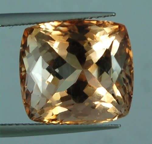 HPJ CONNOISSEURS PORTFOLIO: EXTREMELY RARE 18.40 CT VVS ORANGE KHYBER TOPAZ