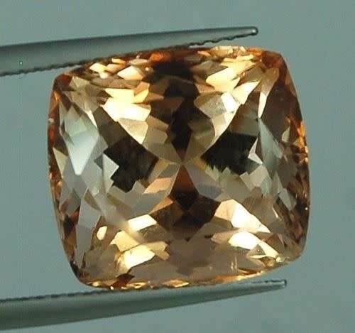 HPJ CONNOISSEURS PORTFOLIO: EXTREMELY RARE 18.40 CT VVS ORANGE KHYBER TOPAZ