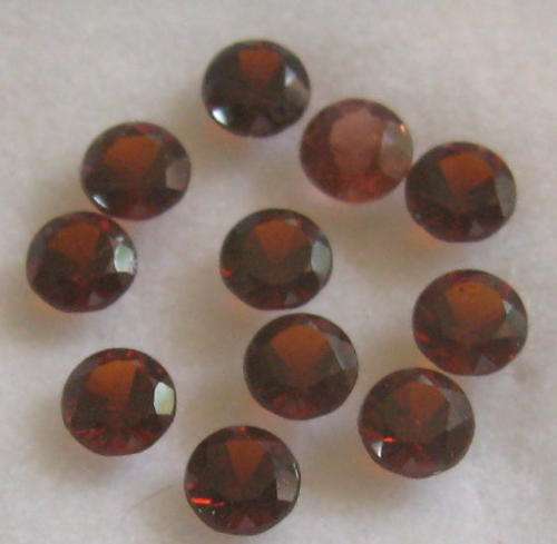 SUPER Round cut Pyrope Garnets,  3 mm