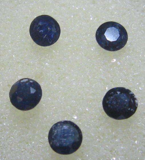 SAPPHIRE LOT- 5-pack of medium-small rounds cut. 1.00 ct