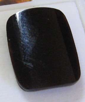 BEAUTIFUL 4.80ct Free Form Onyx, 18 ct  14 mm