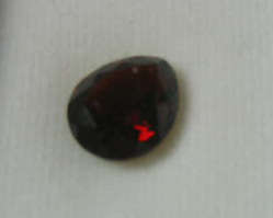 1.60ct  Pear cut Garnet 8x7mm