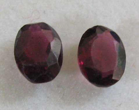 Fine 2.00 ct wine red Garnets Oval cut 6x4 mm
