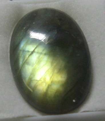 MULTICOLORED Oval shape CABOCHON LABRADORITE, 14.80ct 23x16mm