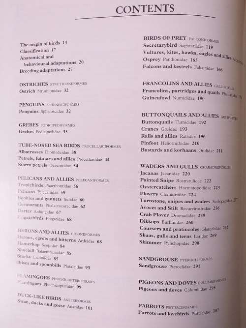 The Complete Book of Southern African Birds (PJ Ginn, WG McIlleron, P Le S Milstein)