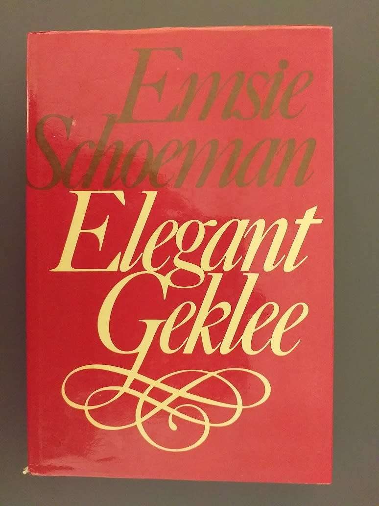 Elegant geklee deur Emsie Schoeman