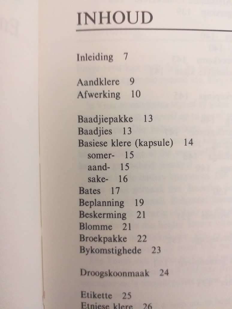 Elegant geklee deur Emsie Schoeman