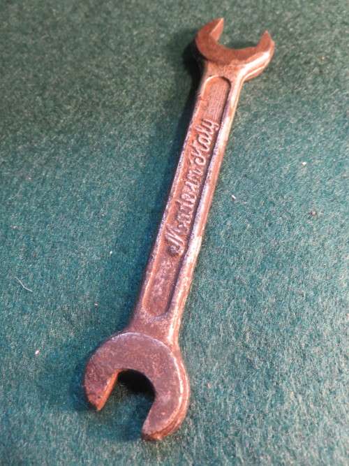 Alfa Romeo spanner - size 8 / 10 combination