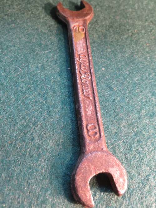 Alfa Romeo spanner - size 8 / 10 combination