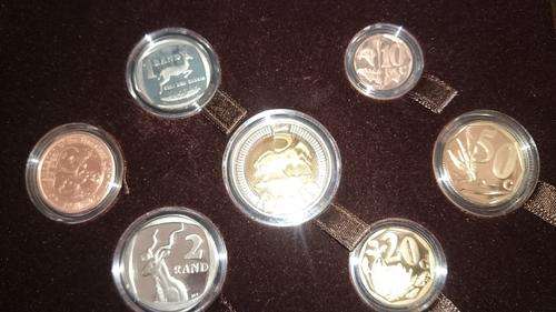 Limited Edition 2012 Proof coin set with commemorative 5c Medallion