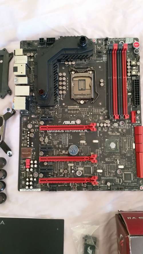 ASUS - MAXIMUS VII(7)FORMULA MOTHERBOARD - LGS1150 - INTEL Z97 - 4TH / 5TH GEN - NAVIDIA /AMD /HD 4K
