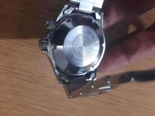 Orient 200m diver 1st bid wins