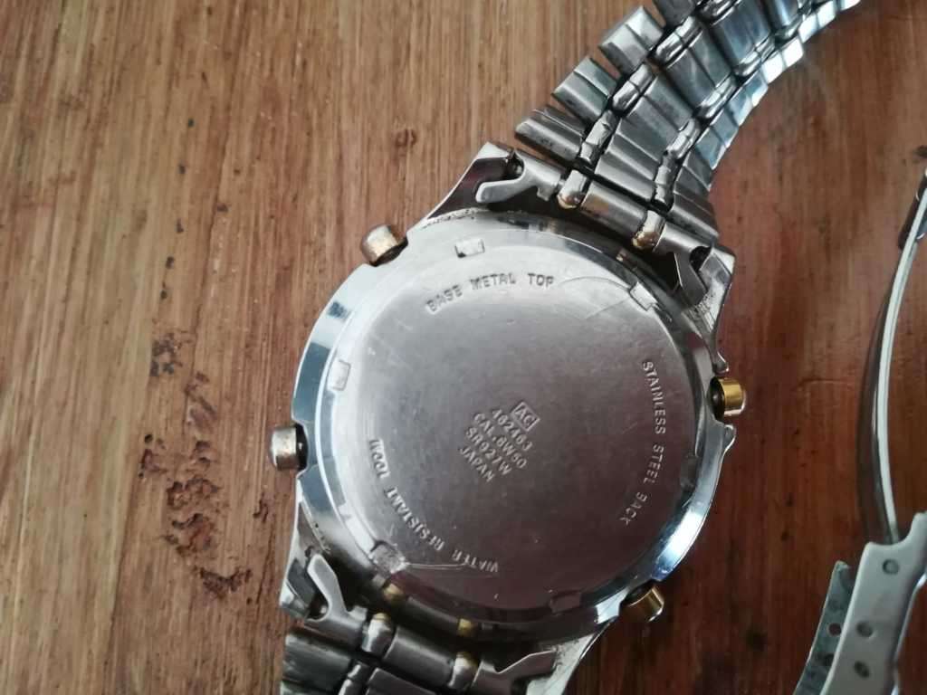 Accurist men`s watch full working order
