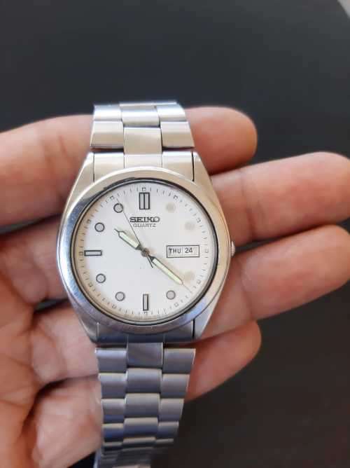 SEIKO quartz watch working