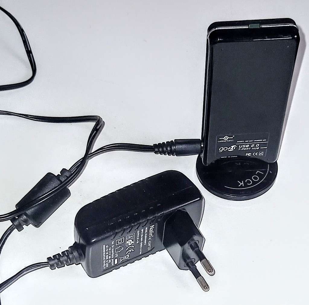 Vantec USB 2.0. 7 Port Hub in Working Condition