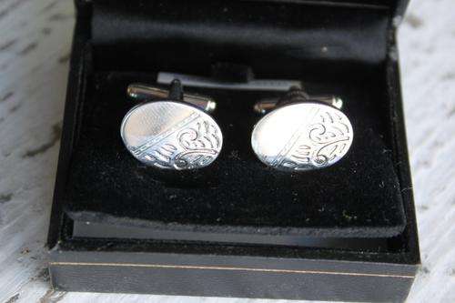 RHODIUM PLATED GENTS CUFFLINKS