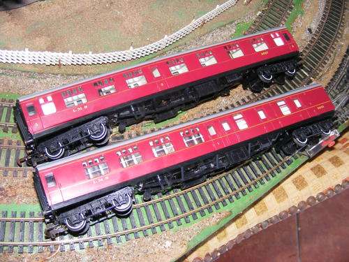 HO Hornby Coaches