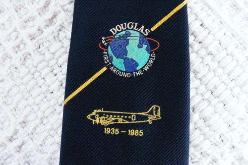 COLLECTOR'S TIE: DAKOTA DC3