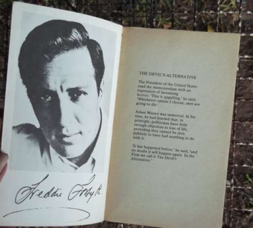The Devil's alternative - Frederick Forsyth - 1987 - Political / espionage thriller