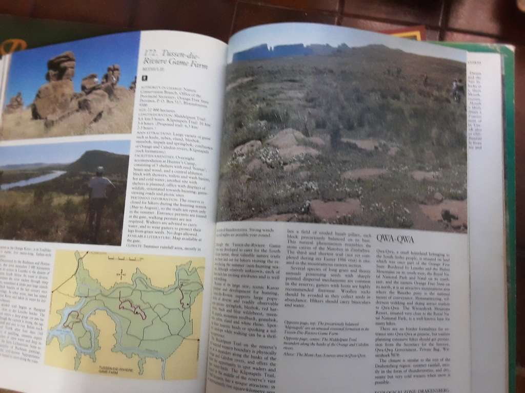 The complete guide to walks & trails in Southern Africa - Jaynee Levy (A)