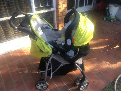 Graco Mirage Pram And Snug And Safe
