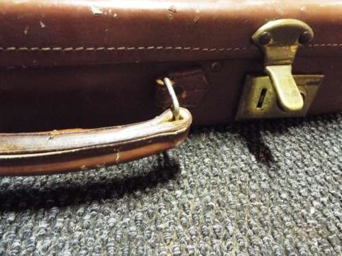 VINTAGE Masonic Regalia Master Mason  Hard Case 100% Leather