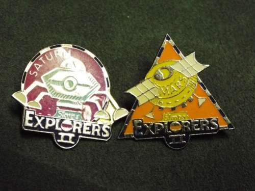 EXPLORER11 ,,,,2 ENAMEL BADGES  ON R1 START
