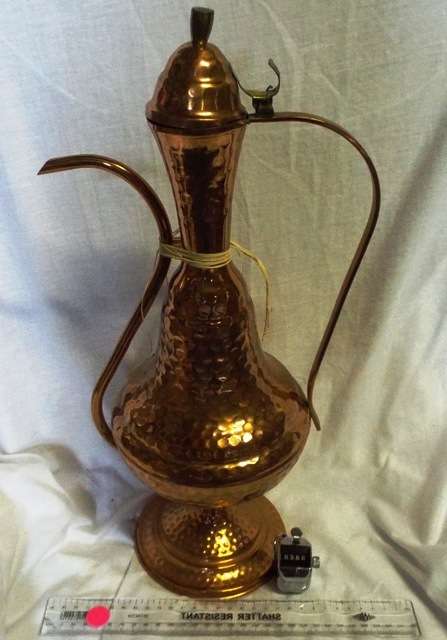 VINTAGE  COPPER KETTLE WITH HAMMERED FINISH