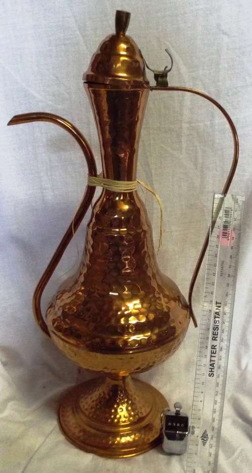 VINTAGE  COPPER KETTLE WITH HAMMERED FINISH