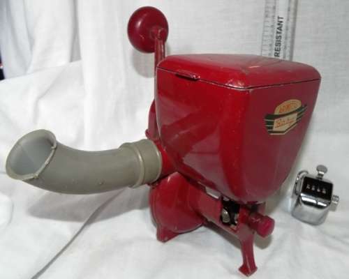 VINTAGE: Metal Hand  ARIMITSU BABY seed dispenser - made in Japan