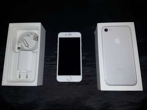 Apple iPhone 7 / 128GB / Silver