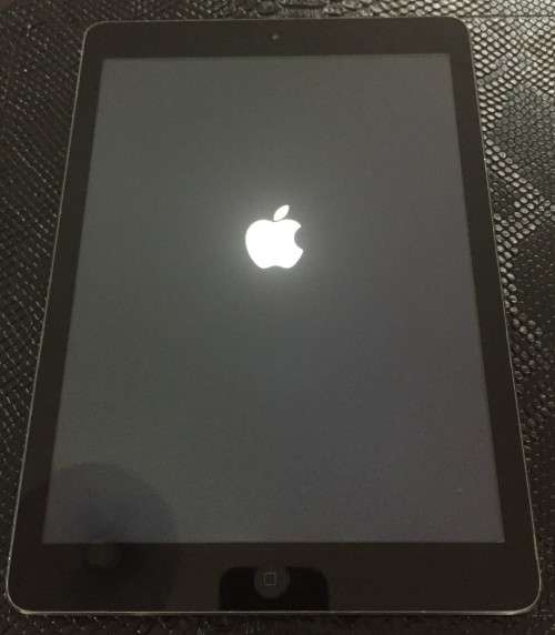 Apple iPad Air 128GB WiFi only / Space Grey