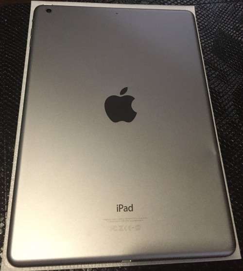 Apple iPad Air 128GB WiFi only / Space Grey