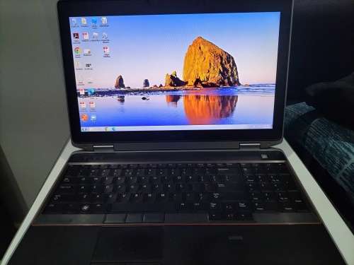 *DELL LATITUDE E6520 i5 / 4GB RAM / 500GB HD / 15.6` BUSINESS EDITION