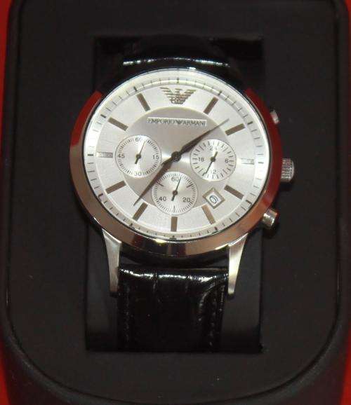 Armani Mens Watch (valentines day!!!!!) with box and papers Normal retail Approx R5500
