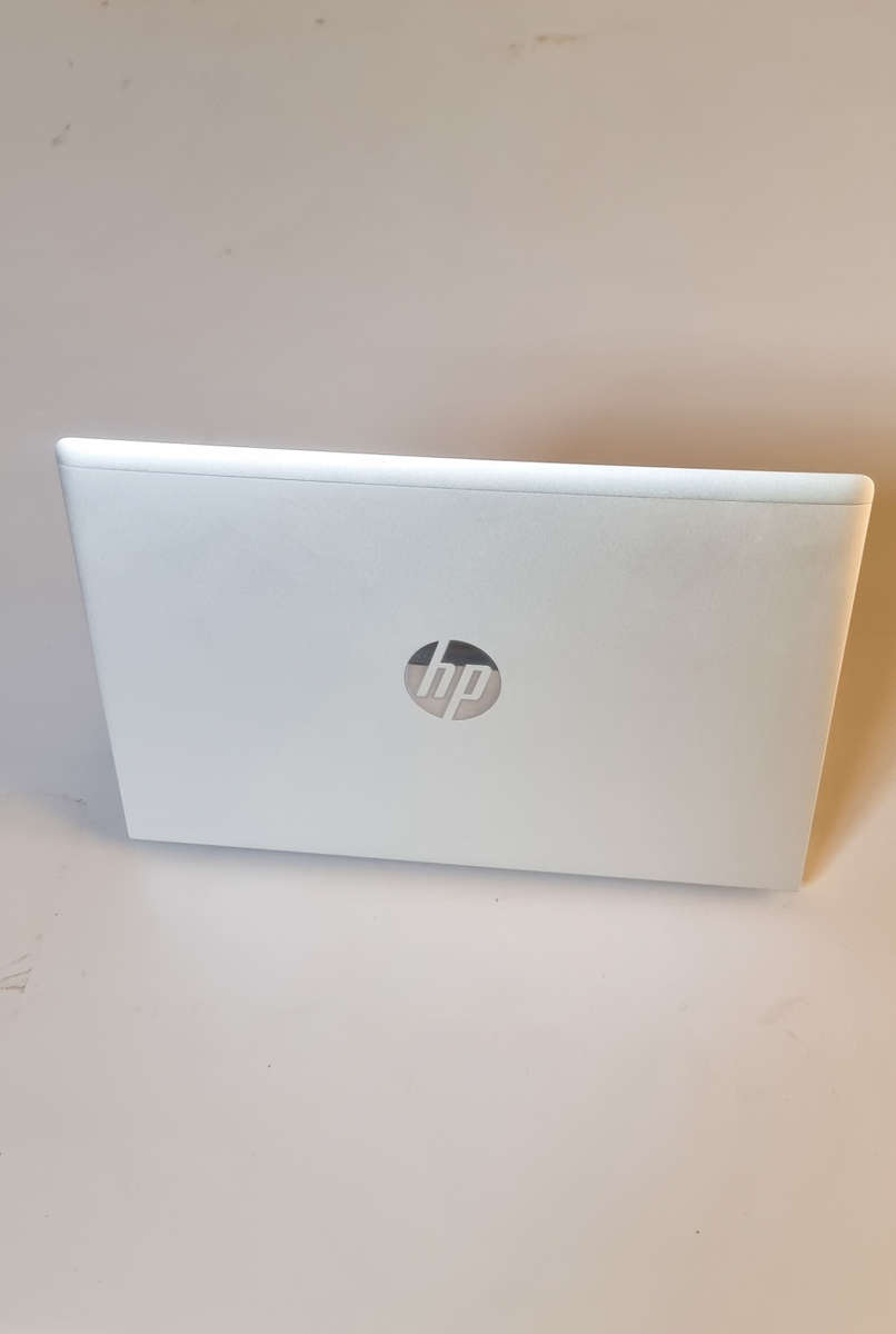 1 MONTH OLD HP ProBook 440 G9- 12th Generation Intel Core i5  SSD NVME 500GB RAM 16GB DDR4