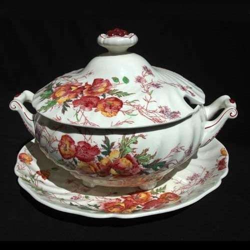 ROYAL DOULTON SHERBORNE PATTERN (D5915). LARGE TUREEN WITH LID & UNDERPLATE.